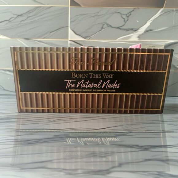Too Faced Born This Way The Natural Nudes Eyeshadow Palette - Picture 3 of 6